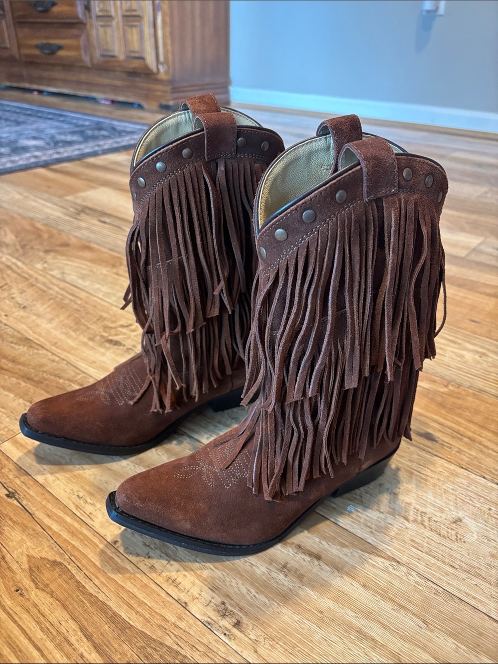 BOOTBARN Fringed Western Cowgirl Boots - Brown Suede NWOT size 4 kids or 6 wmns
